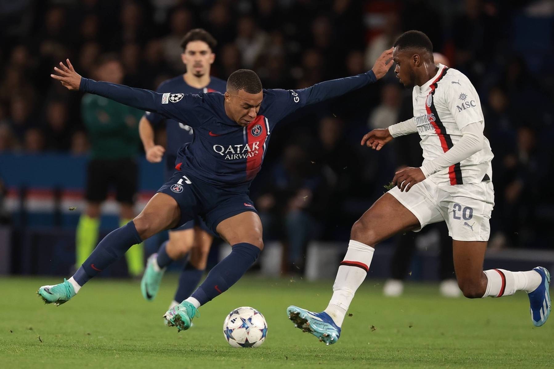 王楚钦最新分享！社交平台晒生活照，户外畅游尽显风采！